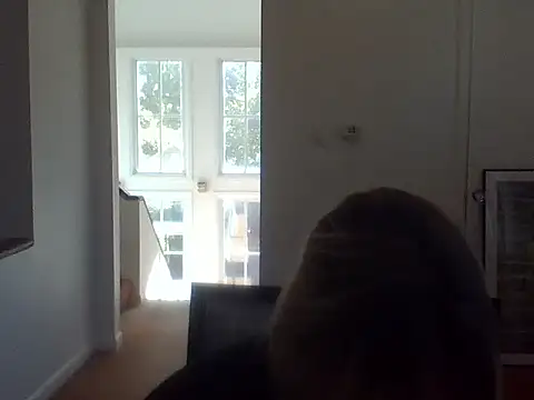 Snapshot of camdanz777 chatting on 10-27-25, 05:39 camdanz777 online show from 10-27-25, 05:39