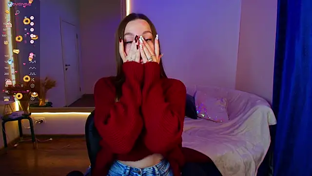 Snapshot of an6elica chatting on 10-19-25, 02:45 an6elica online show from 10-19-25, 02:45