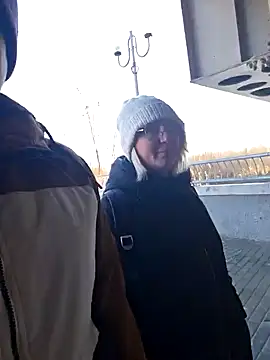 Snapshot of -Schweppes- chatting on 12-13-24, 09:13 -Schweppes- online show from 12-13-24, 09:13