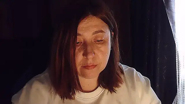 Snapshot of FiireTaliia chatting on 03-10-25, 12:37 FiireTaliia online show from 03-10-25, 12:37