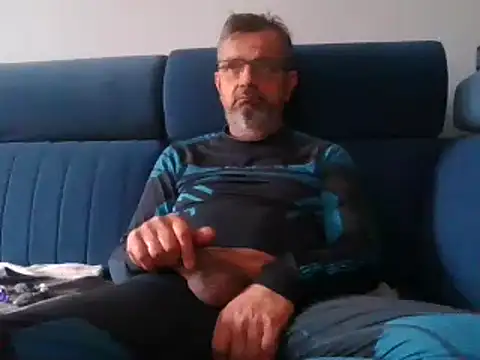 axecoman60 online show from 01-21-25, 10:30