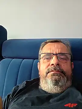 axecoman60 online show from 05-16-26, 06:32
