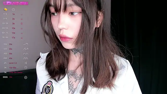 Dark Ester online show from 09-30-25, 12:43