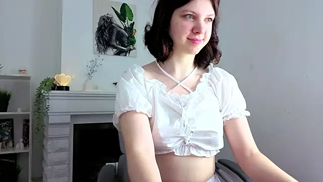 Baby Evalena online show from 02-17-26, 05:15