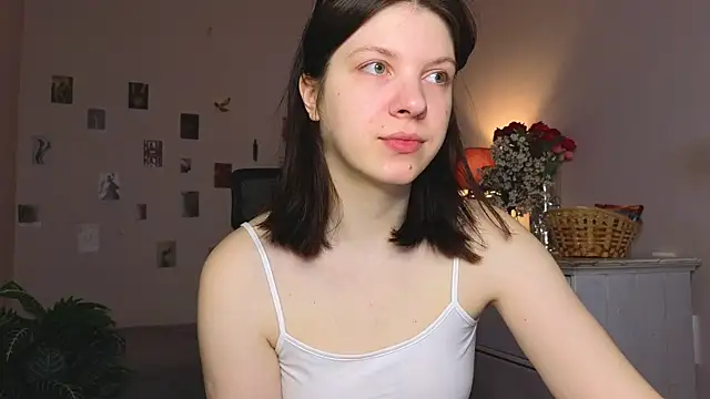 Baby Evalena online show from 04-29-26, 06:17