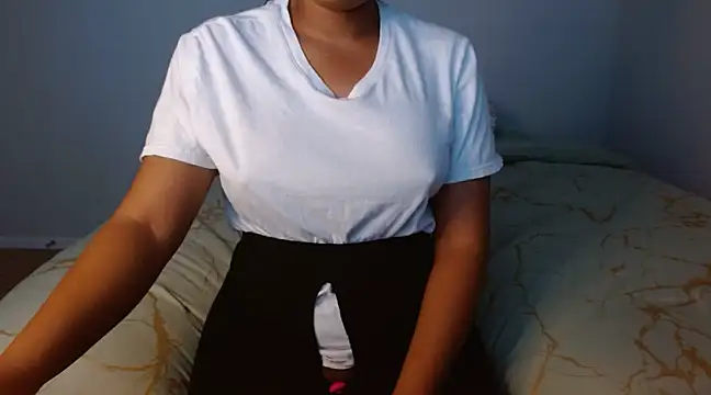 Snapshot of thekelliecapri chatting on 01-27-25, 09:44 thekelliecapri online show from 01-27-25, 09:44