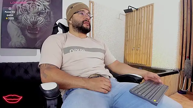 Luke  09 online show from 02-24-25, 11:54