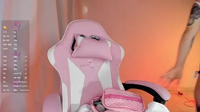Kendall Bunnyy online show from 06-25-26, 08:46