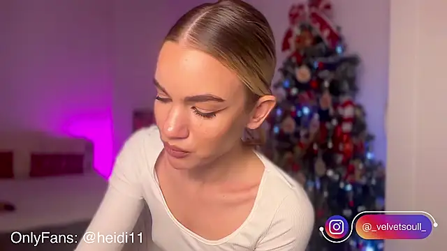 Heidi11 online show from 12-23-24, 08:47