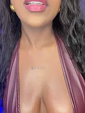 Snapshot of Lola_King chatting on 02-19-26, 01:12 Lola King online show from 02-19-26, 01:12