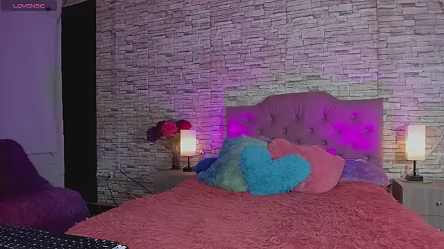 kitty queen10 online show from 09-17-25, 04:14