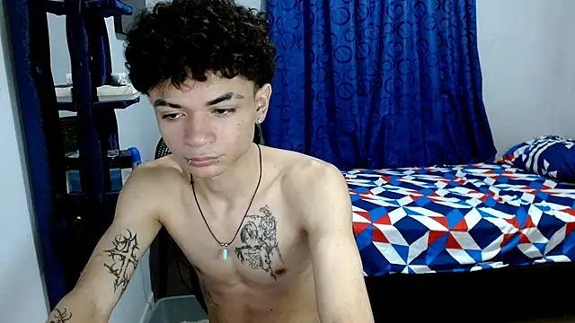 Snapshot of Lovebeng_ chatting on 02-12-25, 03:40 Lovebeng online show from 02-12-25, 03:40