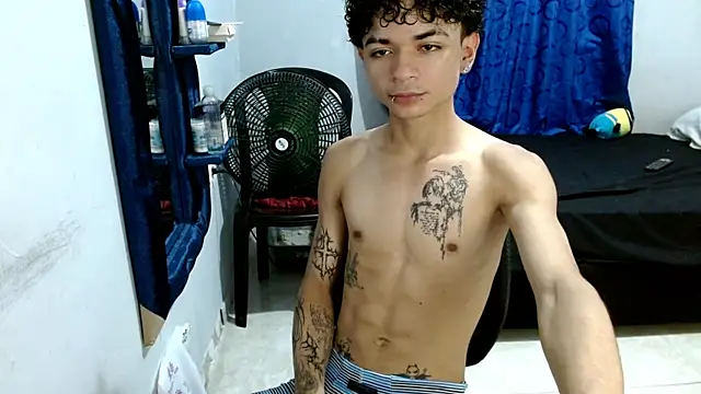 Snapshot of Lovebeng_ chatting on 03-12-25, 10:39 Lovebeng online show from 03-12-25, 10:39