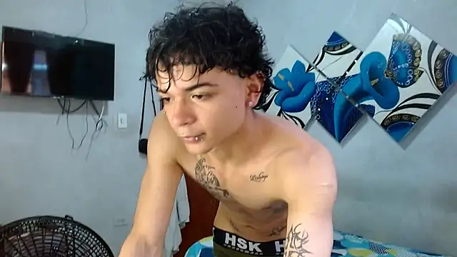 Snapshot of Lovebeng_ chatting on 10-11-25, 07:56 Lovebeng online show from 10-11-25, 07:56