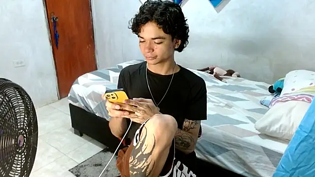 Snapshot of Lovebeng_ chatting on 11-29-25, 12:57 Lovebeng online show from 11-29-25, 12:57