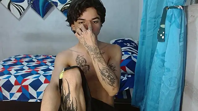 Snapshot of Lovebeng_ chatting on 01-10-26, 03:08 Lovebeng online show from 01-10-26, 03:08