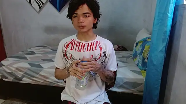 Snapshot of Lovebeng_ chatting on 02-11-26, 09:53 Lovebeng online show from 02-11-26, 09:53