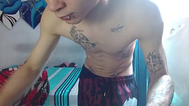 Snapshot of Lovebeng_ chatting on 03-08-26, 07:28 Lovebeng online show from 03-08-26, 07:28