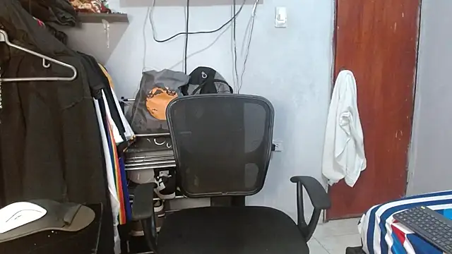 Lovebeng  online show from 08-06-26, 07:27