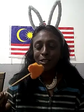 mamakarma1403 online show from 11-21-25, 01:54