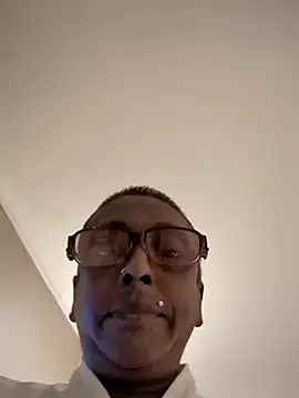 mamakarma1403 online show from 04-19-26, 11:51