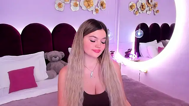 ZaraBloom online show from 02-20-26, 03:12