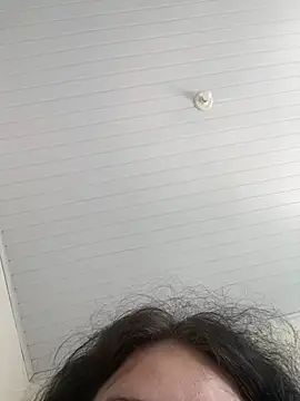 Snapshot of Vih222 chatting on 01-08-25, 06:52 Vih222 online show from 01-08-25, 06:52