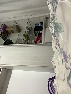 Snapshot of Vih222 chatting on 03-05-26, 04:08 Vih222 online show from 03-05-26, 04:08