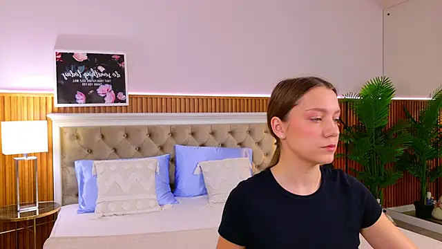 AliceBrayan online show from 02-23-25, 05:12