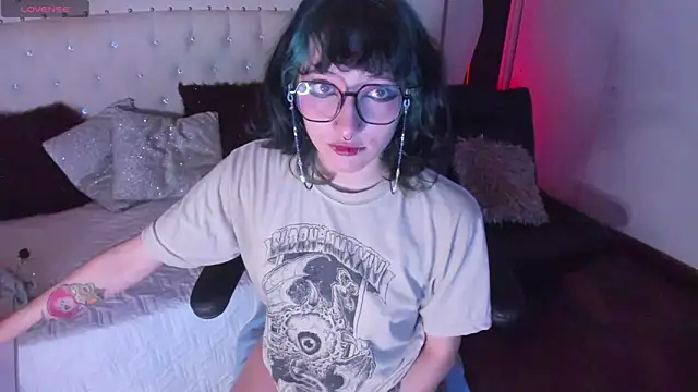 Snapshot of Ghosty_Doll chatting on 03-06-25, 08:05 Ghosty Doll online show from 03-06-25, 08:05