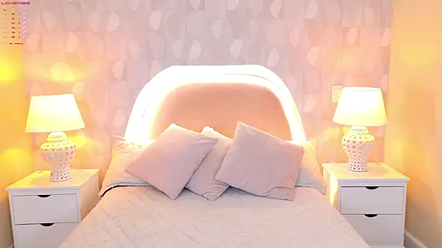 Snapshot of april_rousse chatting on 03-08-25, 10:13 april rousse online show from 03-08-25, 10:13