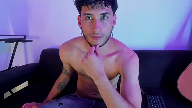 Henrikk senn online show from 11-26-25, 10:00