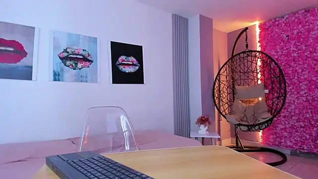 Angela donnato online show from 09-20-25, 03:29