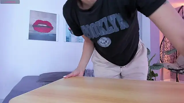 Angela donnato online show from 10-03-25, 04:09