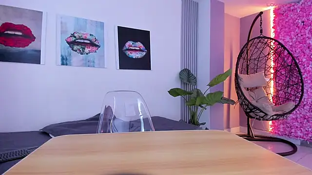 Angela donnato online show from 10-30-25, 03:52