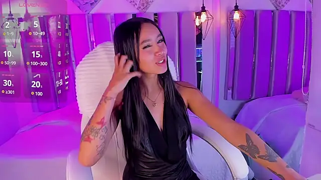 Snapshot of sophie_ws chatting on 12-19-24, 11:57 sophie ws online show from 12-19-24, 11:57