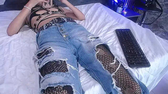 bellatrix25 online show from 12-06-24, 11:47