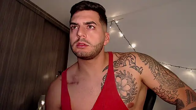 Snapshot of thomas_gun chatting on 12-27-24, 05:09 thomas gun online show from 12-27-24, 05:09