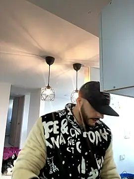 thomas gun online show from 01-11-26, 09:42