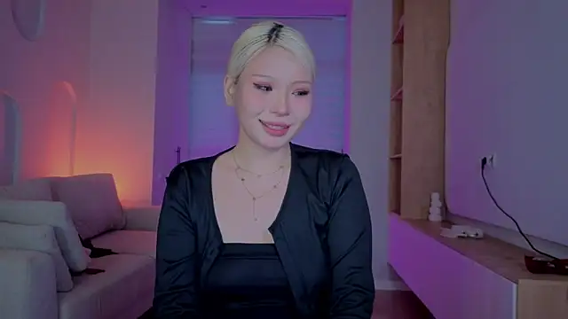 RileyMee online show from 09-27-25, 12:21