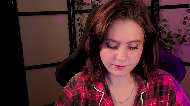 Diana Flower online show from 03-21-26, 10:09