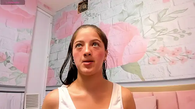 Annie Cute18  online show from 02-05-25, 04:06