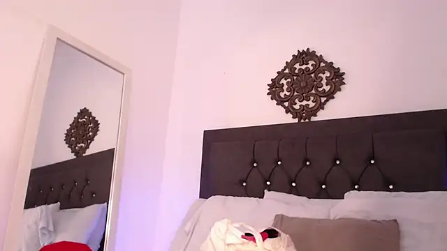 ebony hot1 online show from 02-05-25, 01:44