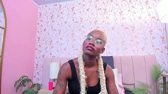 amber-hill online show from 11-26-25, 07:15