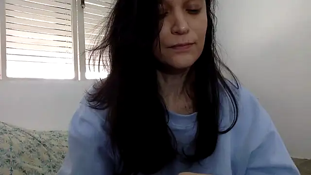 Snapshot of beatrizspbr chatting on 03-11-26, 12:44 beatrizspbr online show from 03-11-26, 12:44