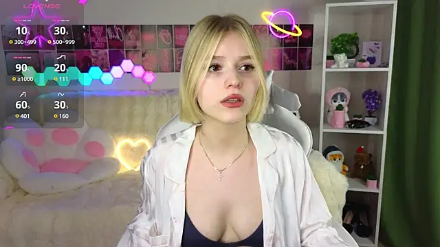 Snapshot of Dragonwind chatting on 03-01-25, 11:15 Dragonwind online show from 03-01-25, 11:15