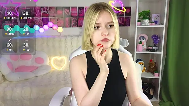 Snapshot of Dragonwind chatting on 03-09-25, 04:38 Dragonwind online show from 03-09-25, 04:38