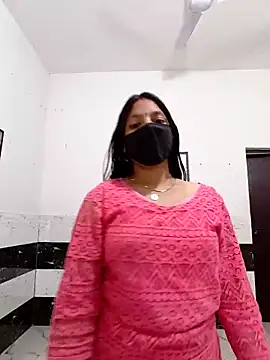 Snapshot of riya190 chatting on 12-16-25, 05:40 riya190 online show from 12-16-25, 05:40