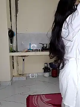 Snapshot of riya190 chatting on 03-06-26, 05:20 riya190 online show from 03-06-26, 05:20