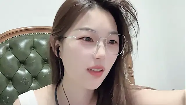 Sweet-Angel999 online show from 04-29-26, 04:33